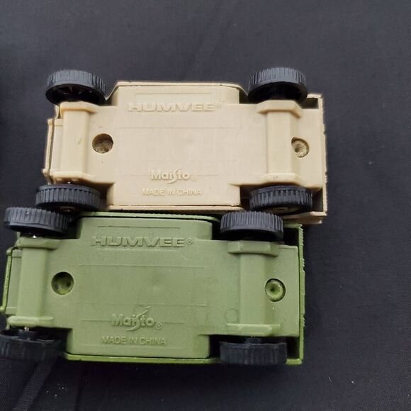 Lot ARMY Maisto HUMVEE military Vehicles Plastic Toys - Picture 5 of 6